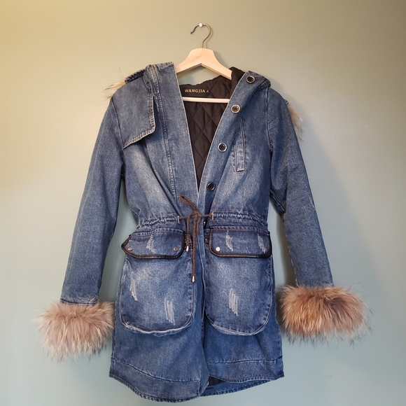 Cinched waist mid-length demin winter/fall jacket